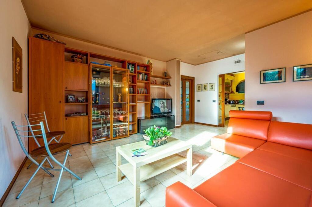 Villa Iris -Pet Friendly Stay - Garden - Private Parking- Bike Friendly Holiday House Колико Екстериор снимка