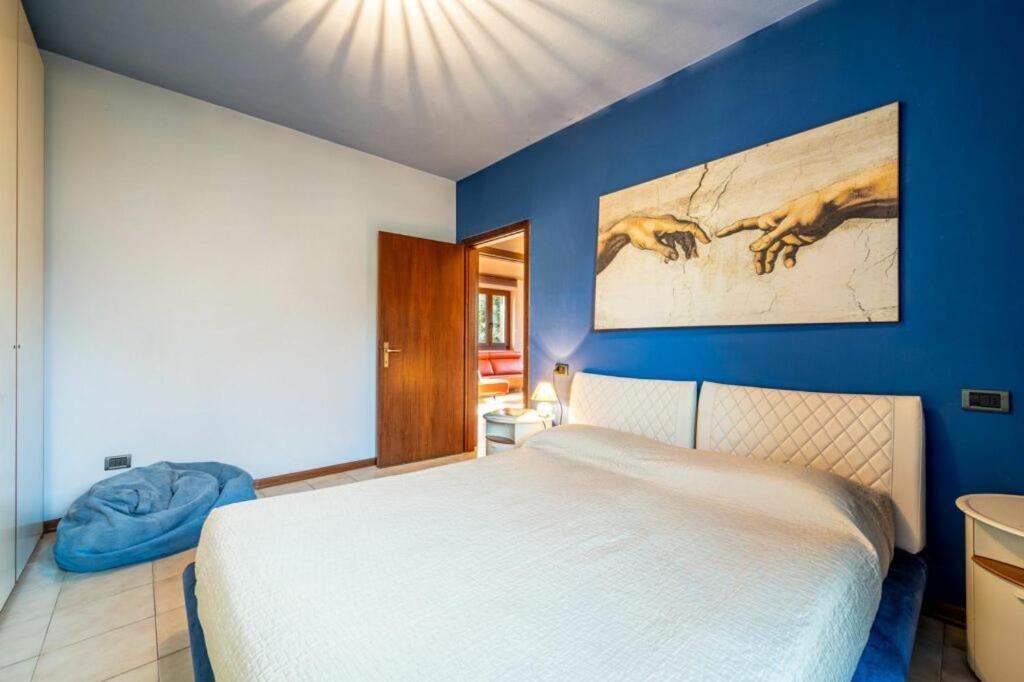 Villa Iris -Pet Friendly Stay - Garden - Private Parking- Bike Friendly Holiday House Колико Екстериор снимка
